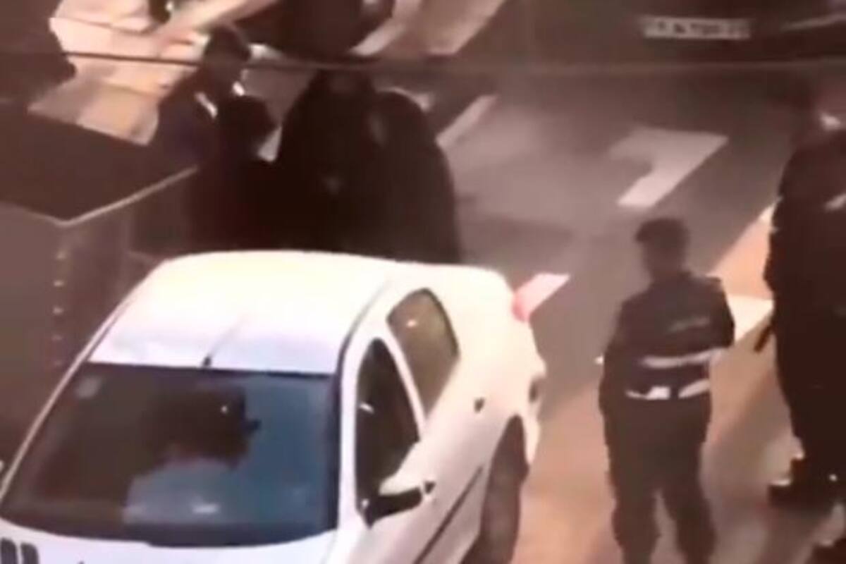 Video: policía de la moral vuelve a arrestar a mujeres en Irán por no usar velo