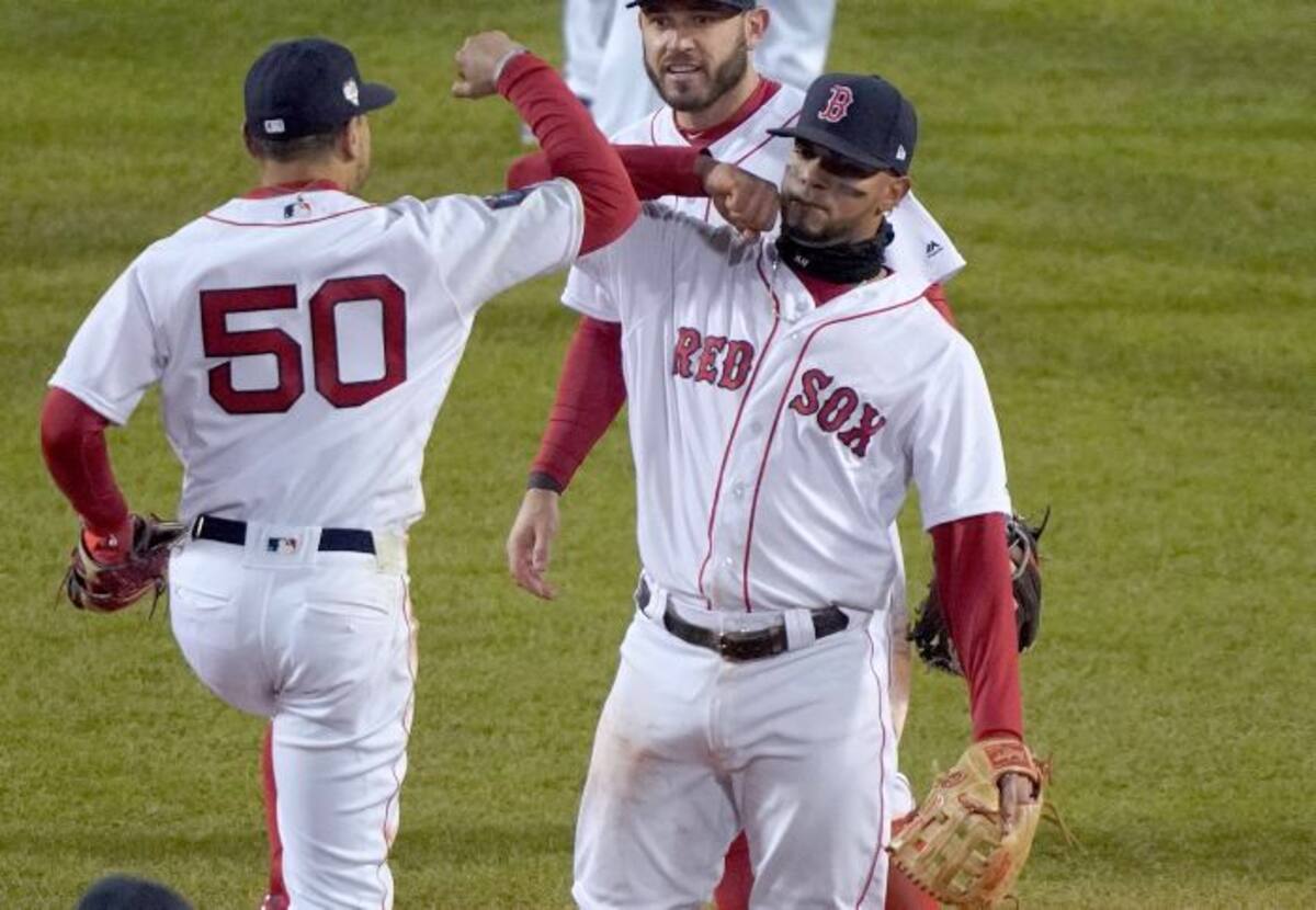 Medias Rojas de Boston lidera 2-0 la Serie Mundial. AP Elise Amendola