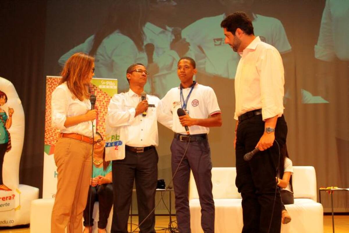 140 estudiantes de las escuelas oficiales de Cartagena y 151 del sector privado, salieron beneficiados con la estrategia ministerial “Ser Pilo Paga”. Cortesía.