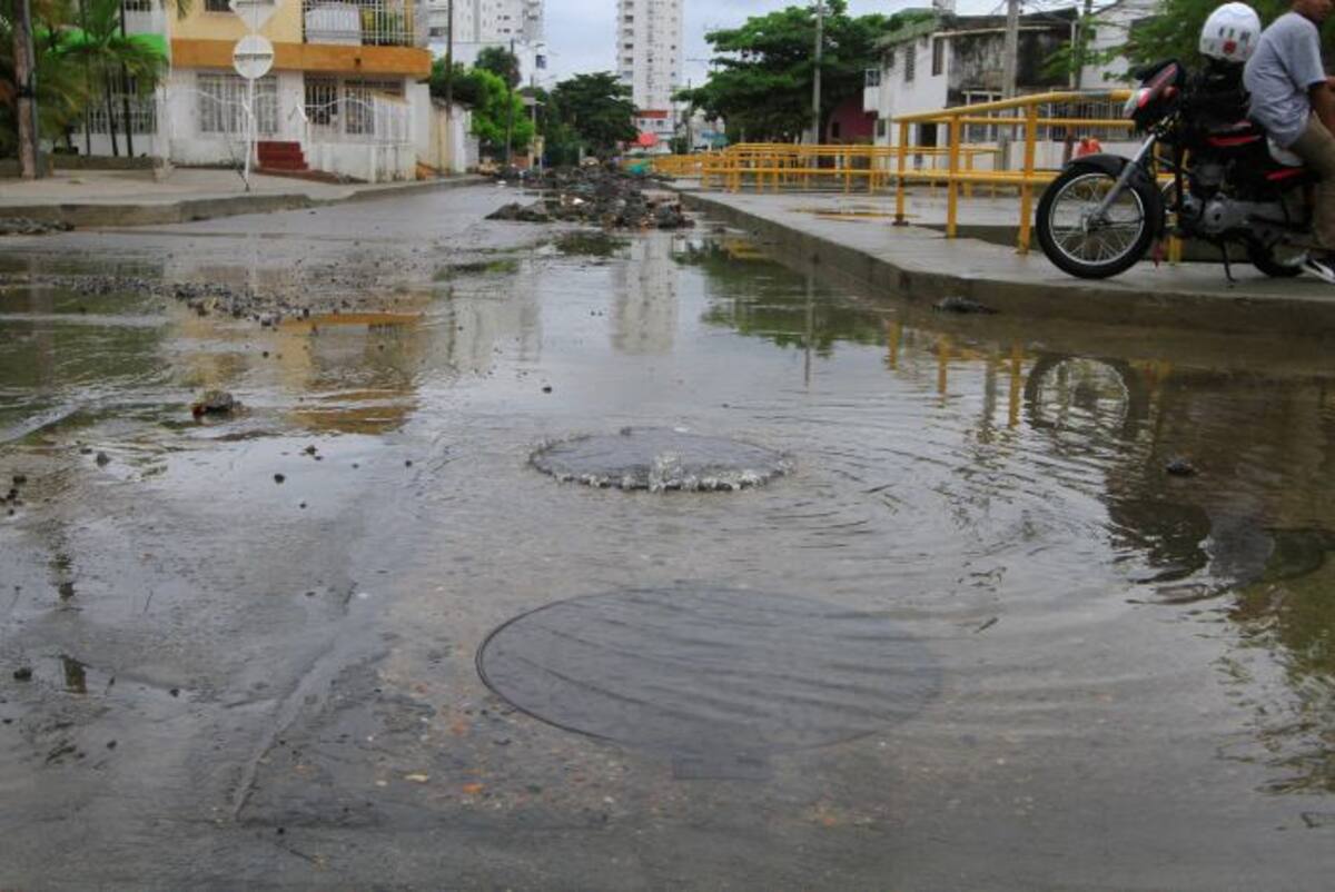 El debate a las obras del canal Ricaurte en el sector Emiliano Alcalá, podría ser repetido, toda vez que se busca que asistan los residentes y la Universidad de Cartagena. El Universal