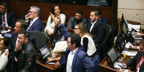 Polémica por pago de viáticos a congresistas para asistir a la posesión de Abelardo de la Espriella