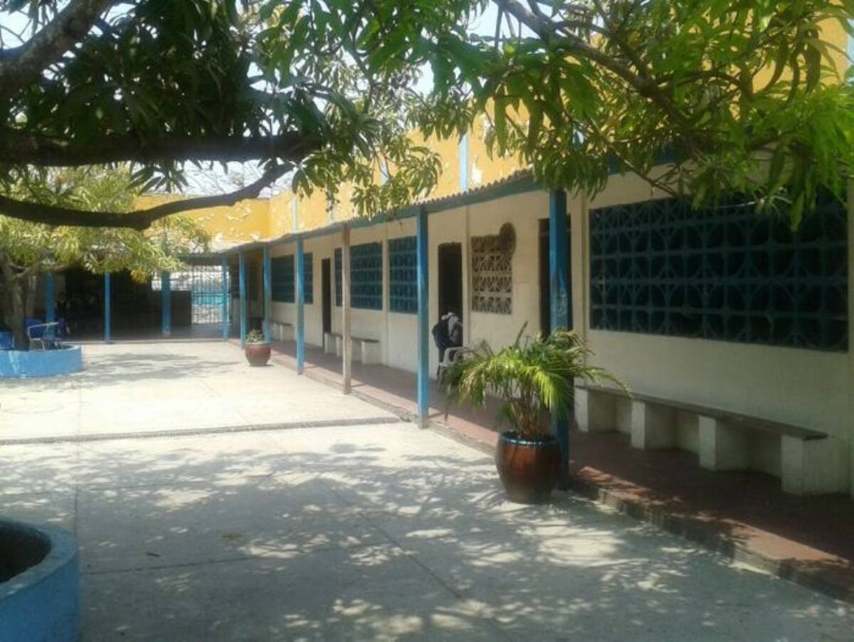 La sede actual del la I.E. República de Argentina cuenta con 17 espacios entre aulas y zonas de recreación. EL UNIVERSAL