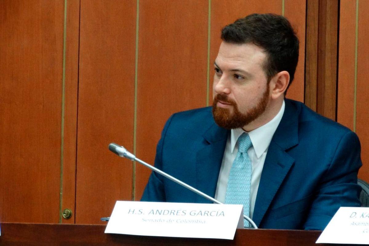 Proyecto que regula el trabajo virtual pasa primer debate en Cámara