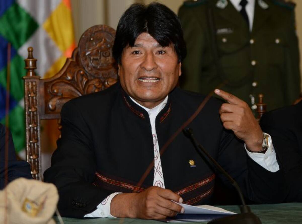 Rechazan llamar Evo Morales a un aeropuerto. AFP