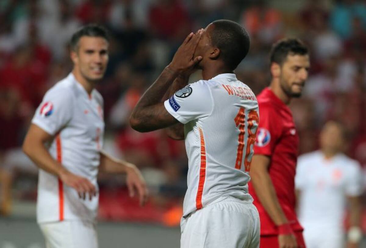Holanda está a un paso de quedarse eliminada de la Eurocopa. AFP STR