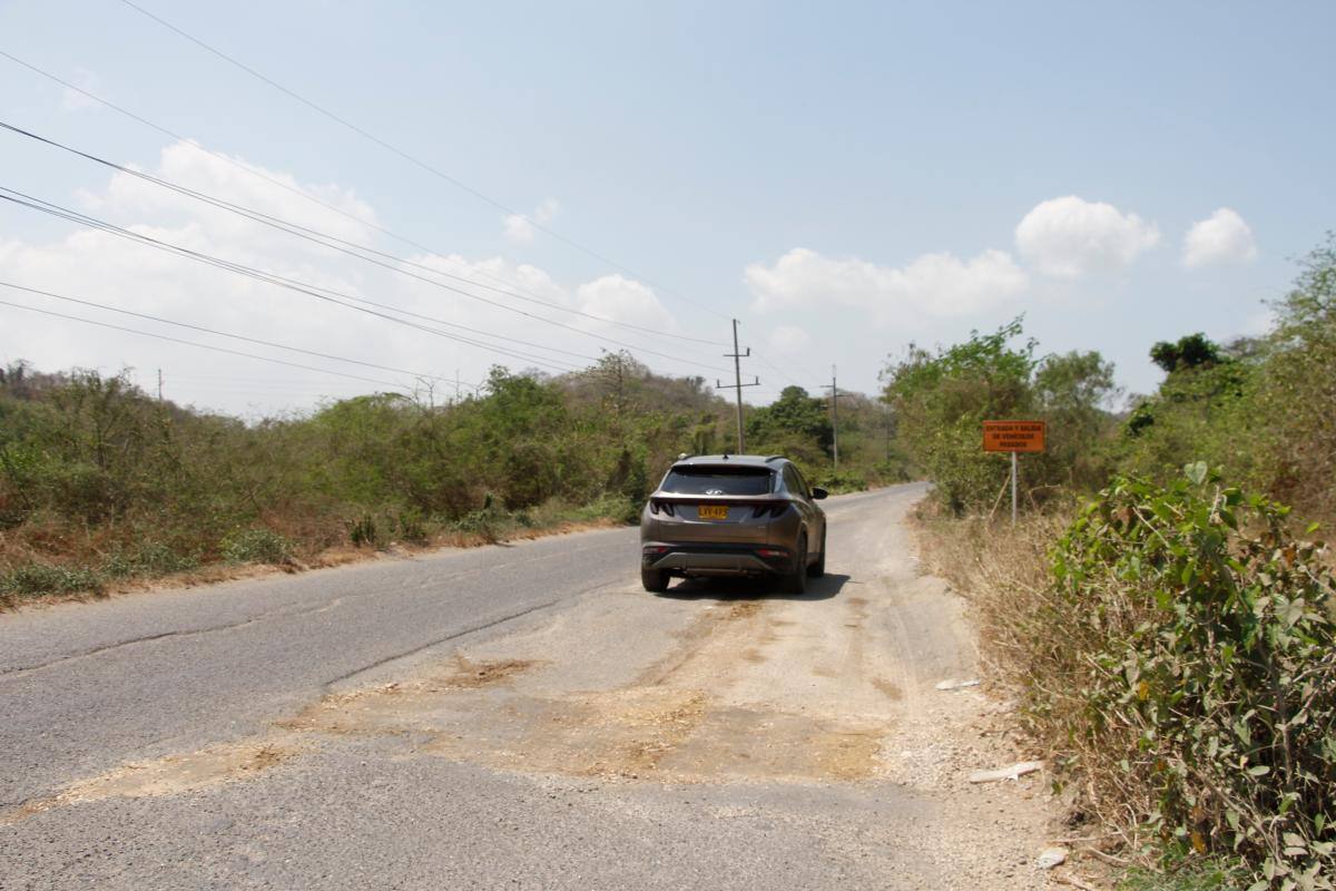 Diariamente esta vía es usada por cientos de conductores, en especial por nativos y turistas.