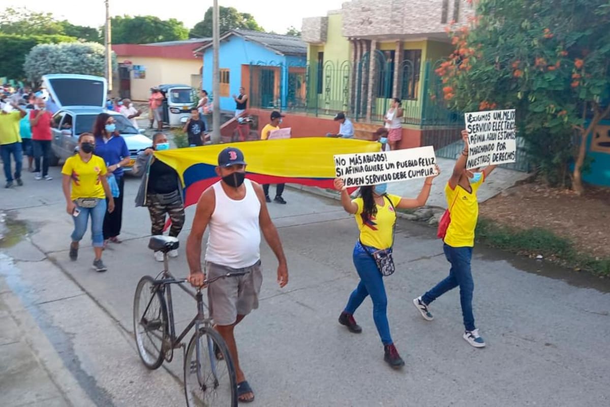 ¡No más abusos! Arjona protesta contra servicio de Afinia