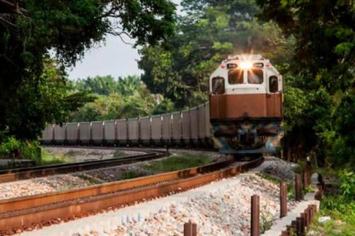 ¡Tragedia! Tren arrolló a niña de 12 años que jugaba en los rieles