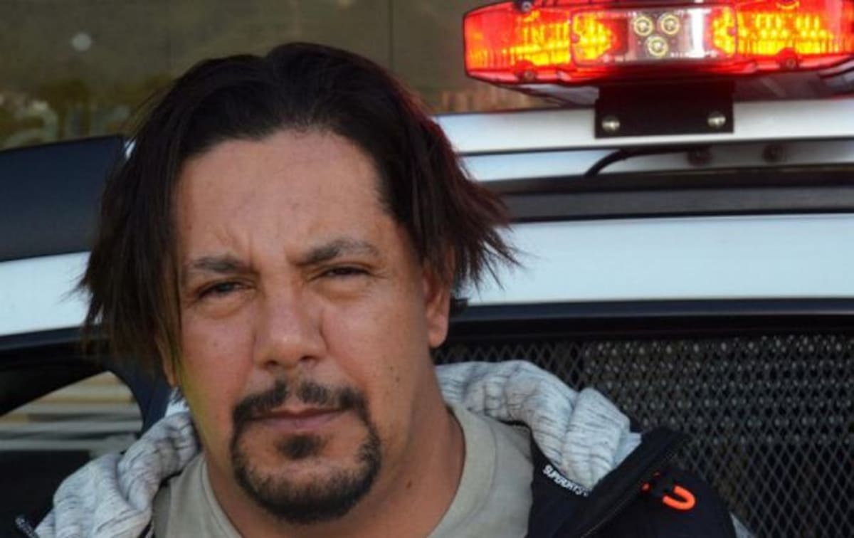 Juan Carlos Mesa Vallejo, alias “Tom” o “Carlos Chata”, el día de su captura en el municipio de El Peñol, Antioquia. Archivo.