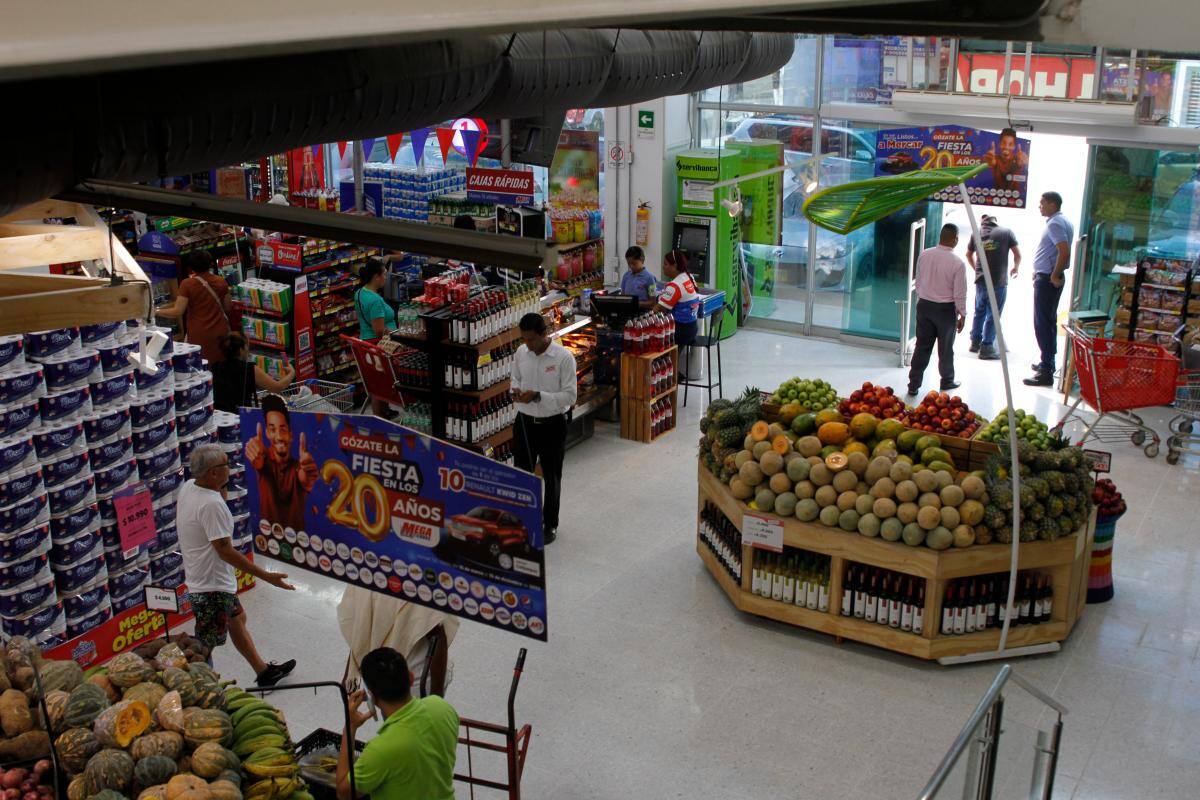 En sus 20 años, Megatiendas ratifica su alianza con los productores y proveedores locales. // Óscar Díaz -El Universal.