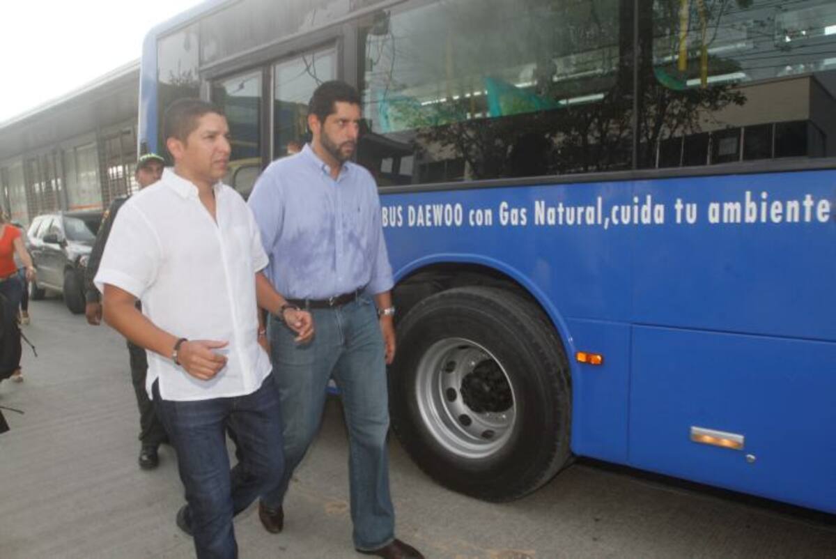 El alcalde Dionisio Vélez y el gerente de Transcaribe, José López Amarís harán un recorrido a nivel nacional e internacional para socializar la operación de Transcaribe. ARCHIVO