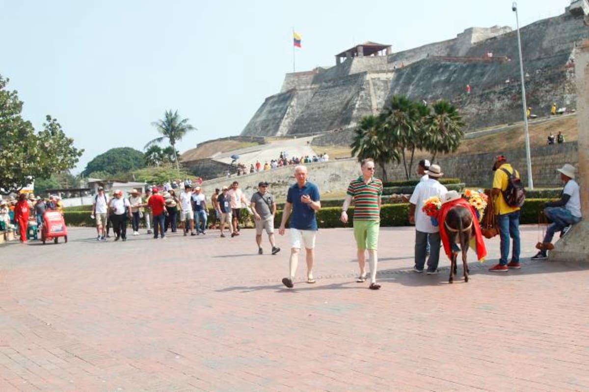 Fortificaciones seguirán recibiendo turistas pese a caso de coronavirus