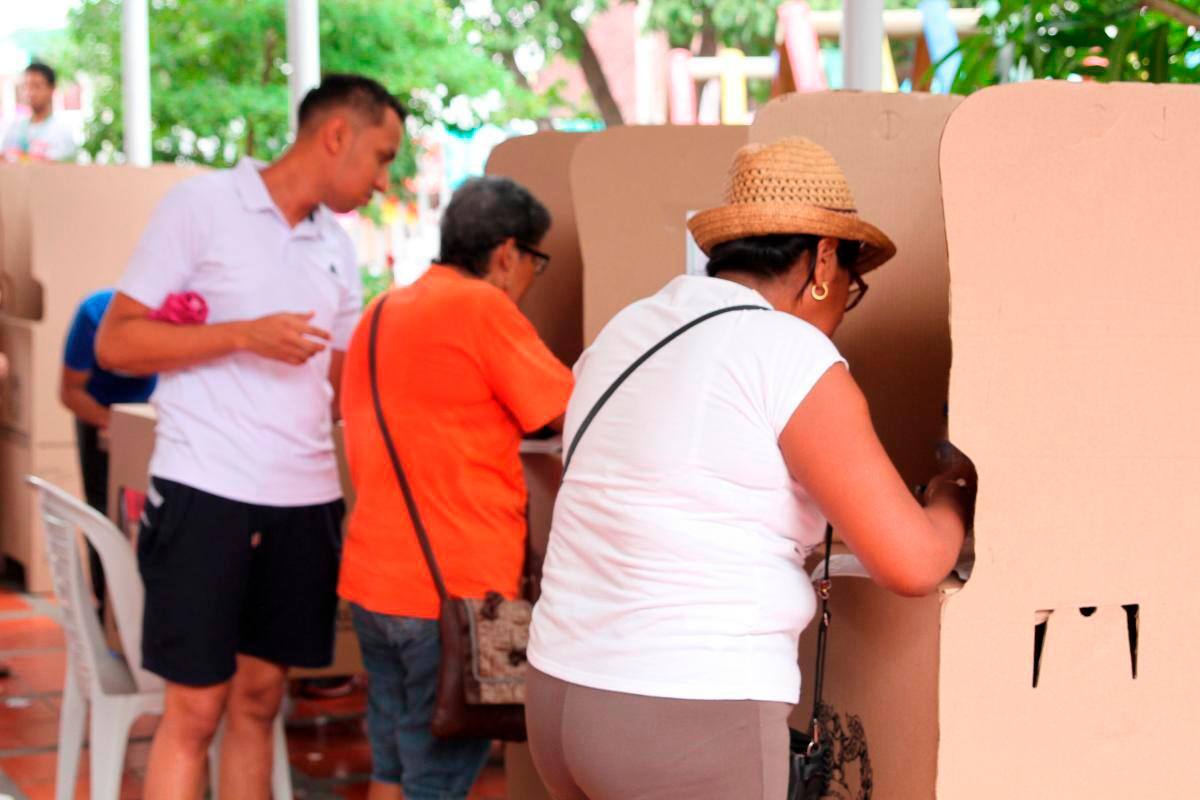 Hasta mañana es el plazo para que los candidatos renuncien a sus candidaturas