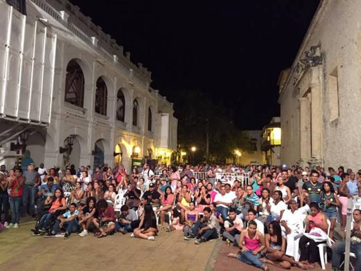 El Mercado Cultural del Caribe fue un imán de público. Un instante en la Plaza de la Proclamación. Cortesía