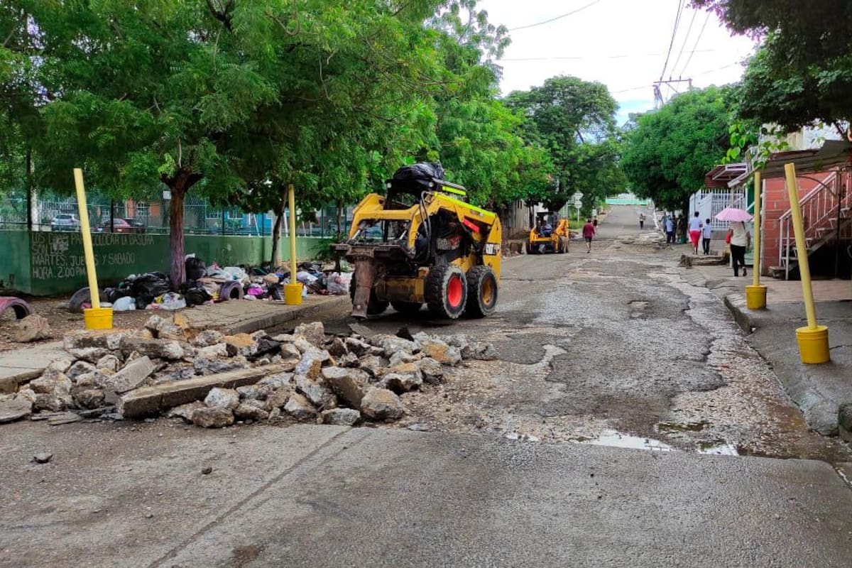 ¡Ahora sí! Inician obras de reparación de la calle La Lengua en Los Calamares