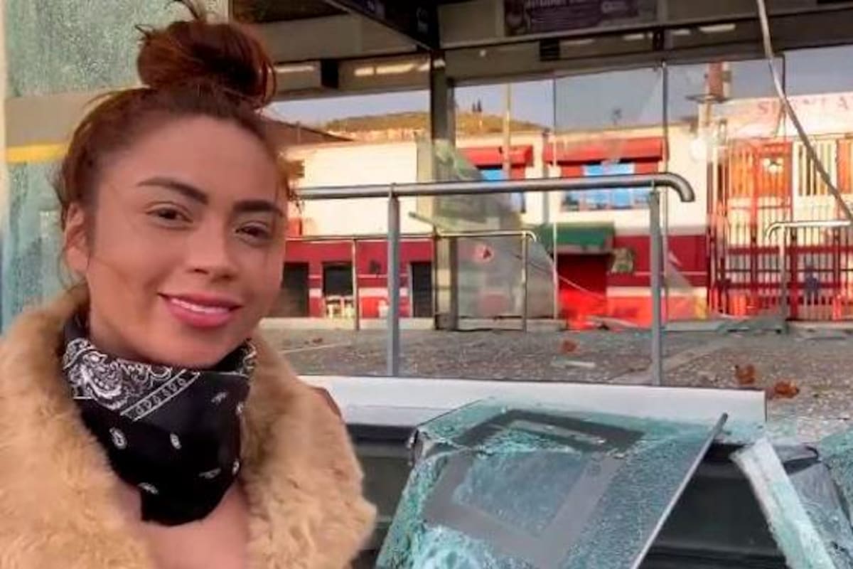 ‘Epa Colombia’ genera indignación por atacar estación de Transmilenio