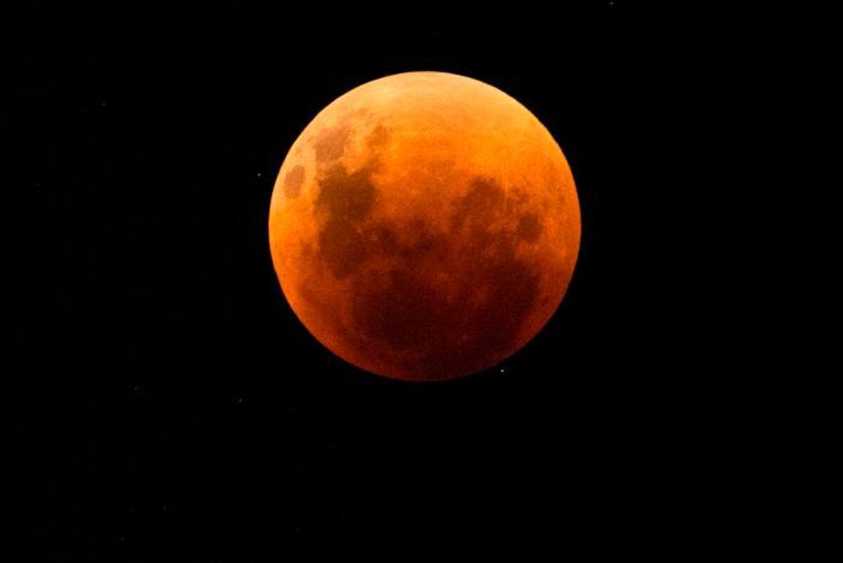 Así se vio el eclipse lunar desde Chile. // EFE