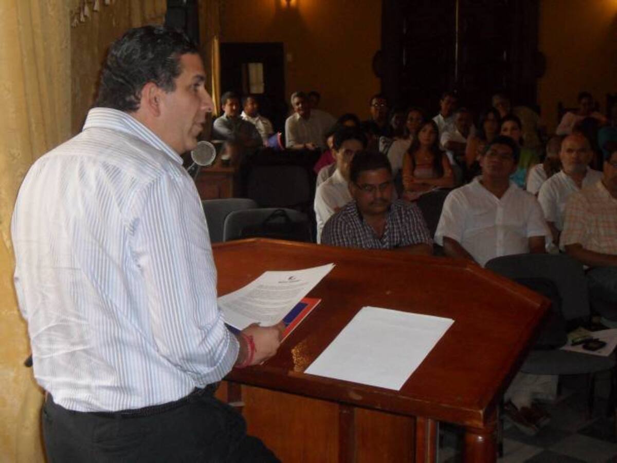 El gobernador Juan Carlos Gossaín propuso que Bolívar sea laboratorio de desarrollo urbano. CORTESÍA