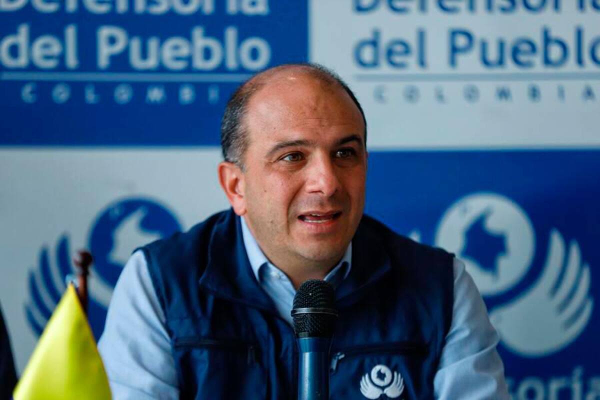 Defensoría del Pueblo critica el “doble discurso de paz” de las guerrillas