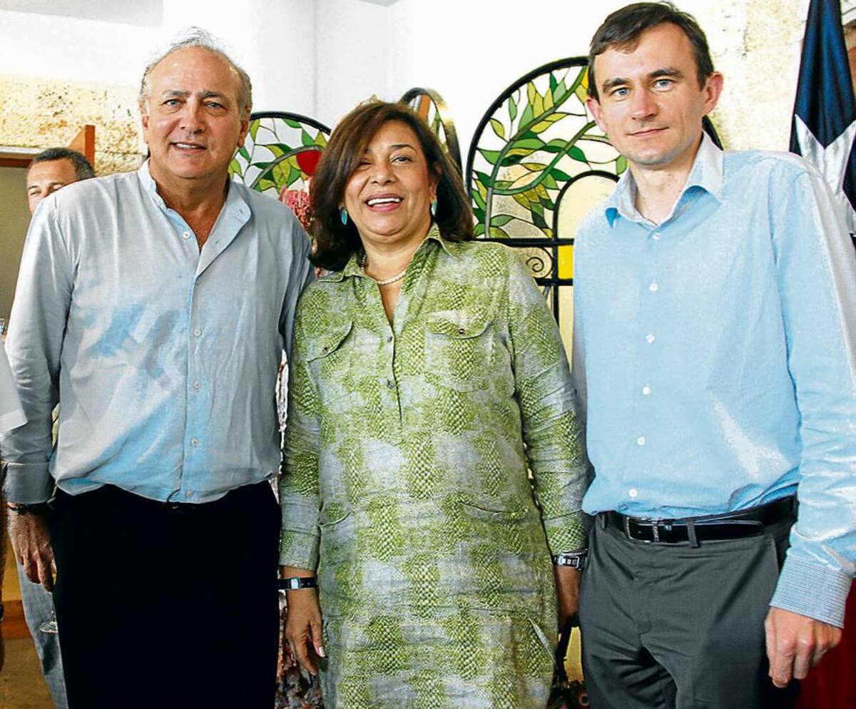 Benny Schuster, Piedad Román de Rojas y Maciej Zietara.