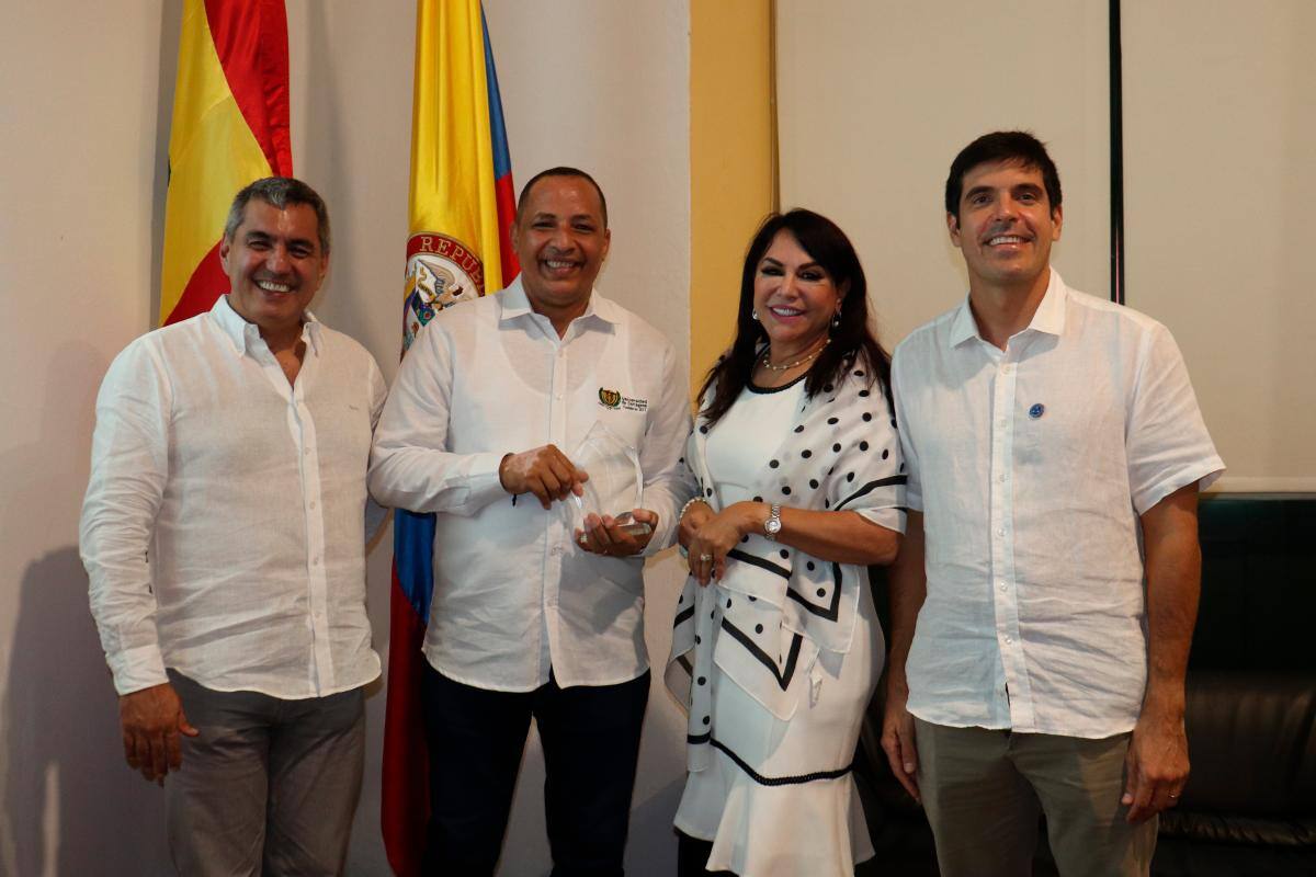 Cámara de Comercio hace reconocimiento a la Universidad de Cartagena