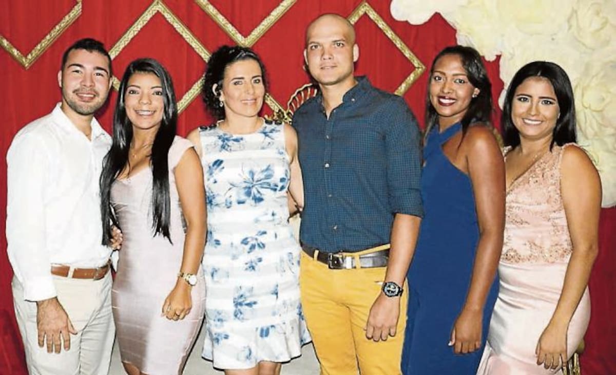 Gerson Bornachera Pallares, Tatiana Martínez Cabarcas, Sandra Zuluaga, Johny Bernal Hernández, Kleimis De Ávila Carrillo y Julieth Cifuentes Martínez. CORTESÍA