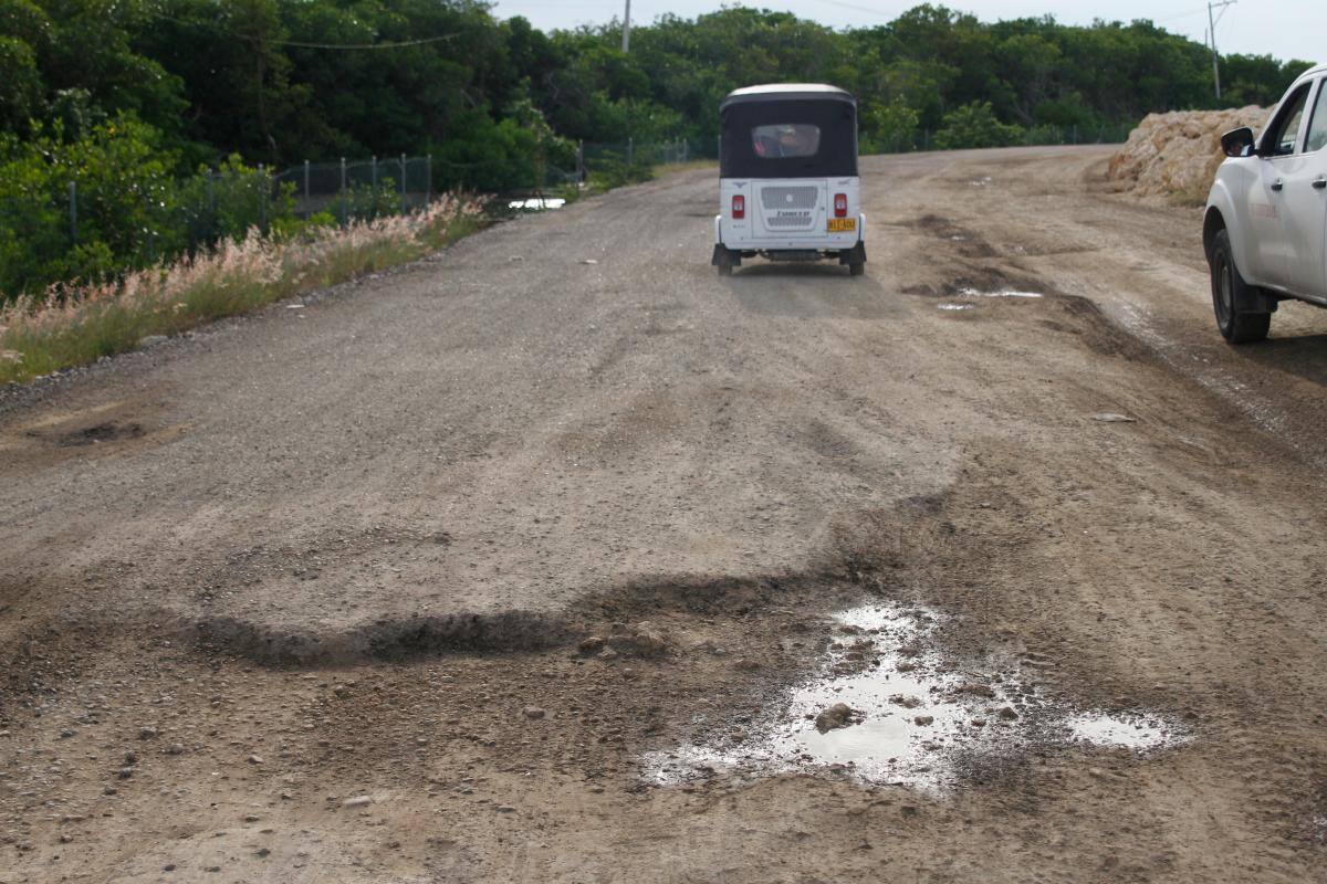 De la zona de Playetas al corregimiento Barú hay unos 15 minutos de distancia, pero hoy ese trayecto tarda más de media hora.