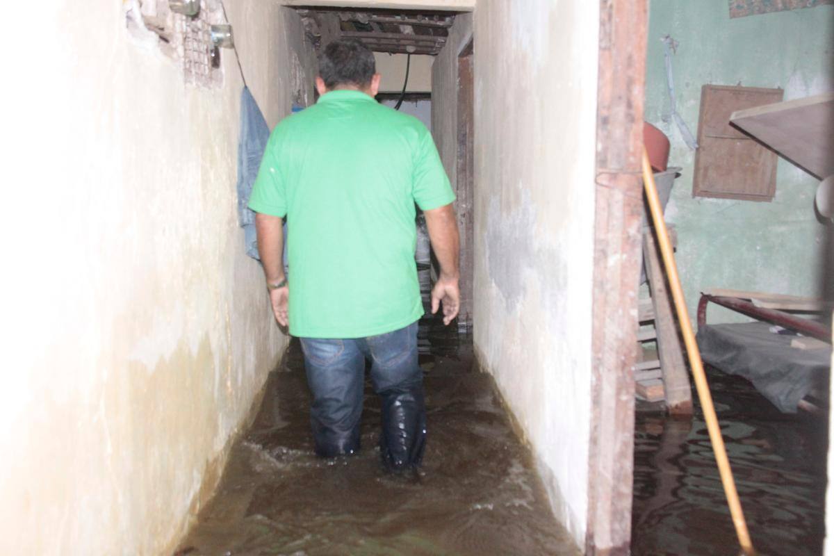Barrios como El Pozón sufren los estragos de las lluvias en la ciudad.// Archivo.
