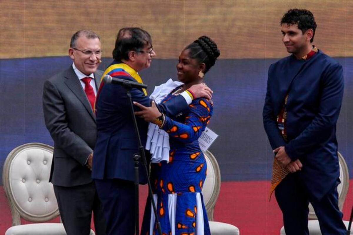 Se eliminará norma que prohibe al presidente y vicepresidenta viajar juntos