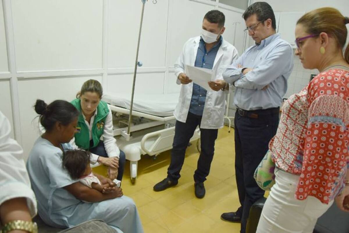 El Superintendente, invitado por la Directora del ICBF, recorrió varios hospitales públicos e IPS indígenas de Riohacha, Manaure, Maicao y Uribia. cortesía.