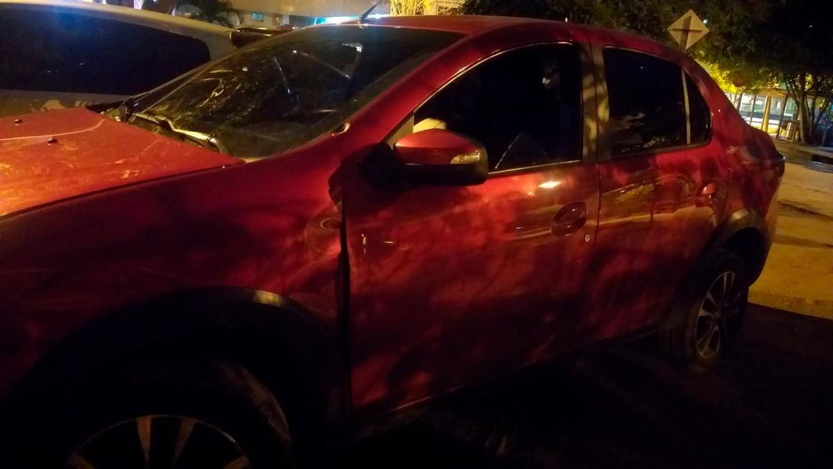 En esta camioneta iba Lisbeth Leyva cuando fue atacada a tiros.