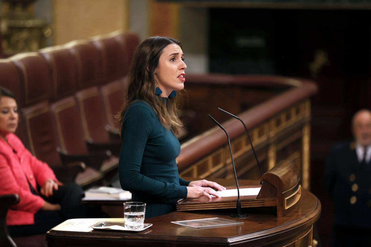 Jóvenes de 16 y 17 años podrán abortar en España sin permiso de sus padres