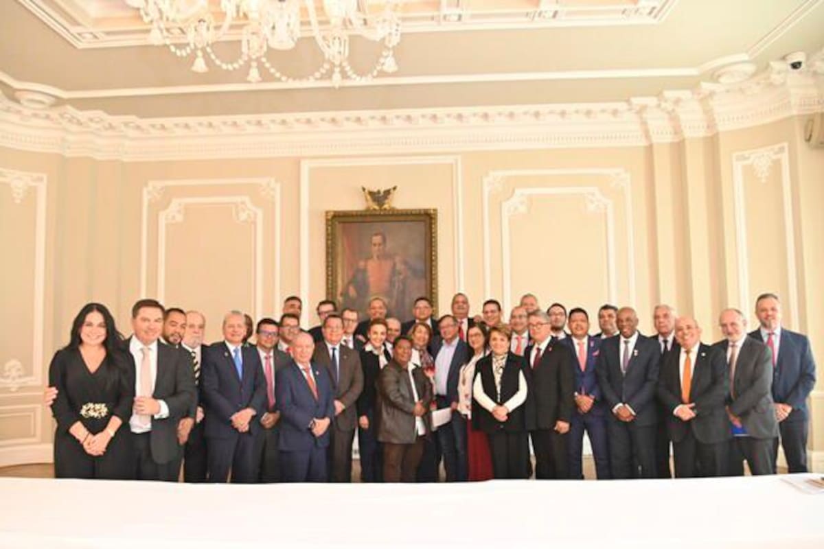 Gobierno anuncia aumento de 60.000 cupos en universidades públicas