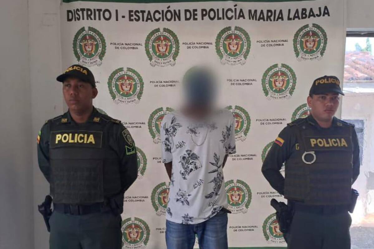 Atroz: mató a machetazos a un perro y Policía lo capturó en flagrancia