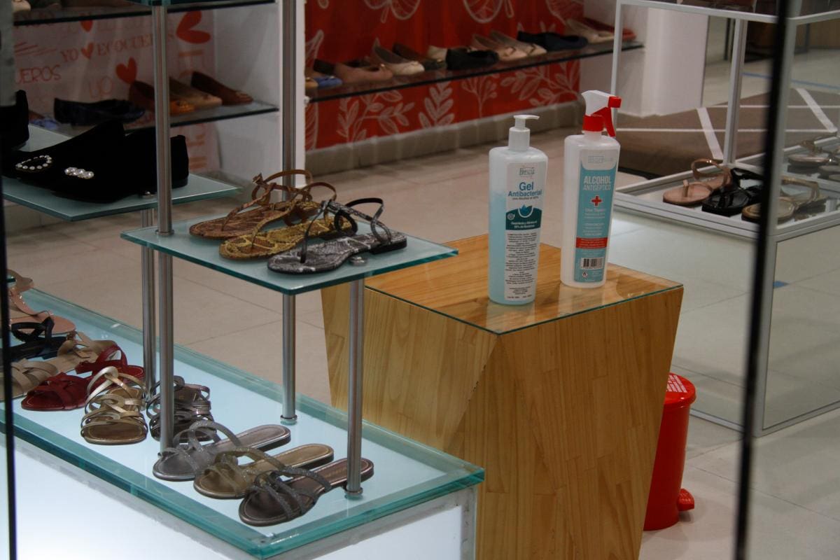 Almacén en Caribe Plaza.//Foto: Luis Eduardo Herrán - El Universal.