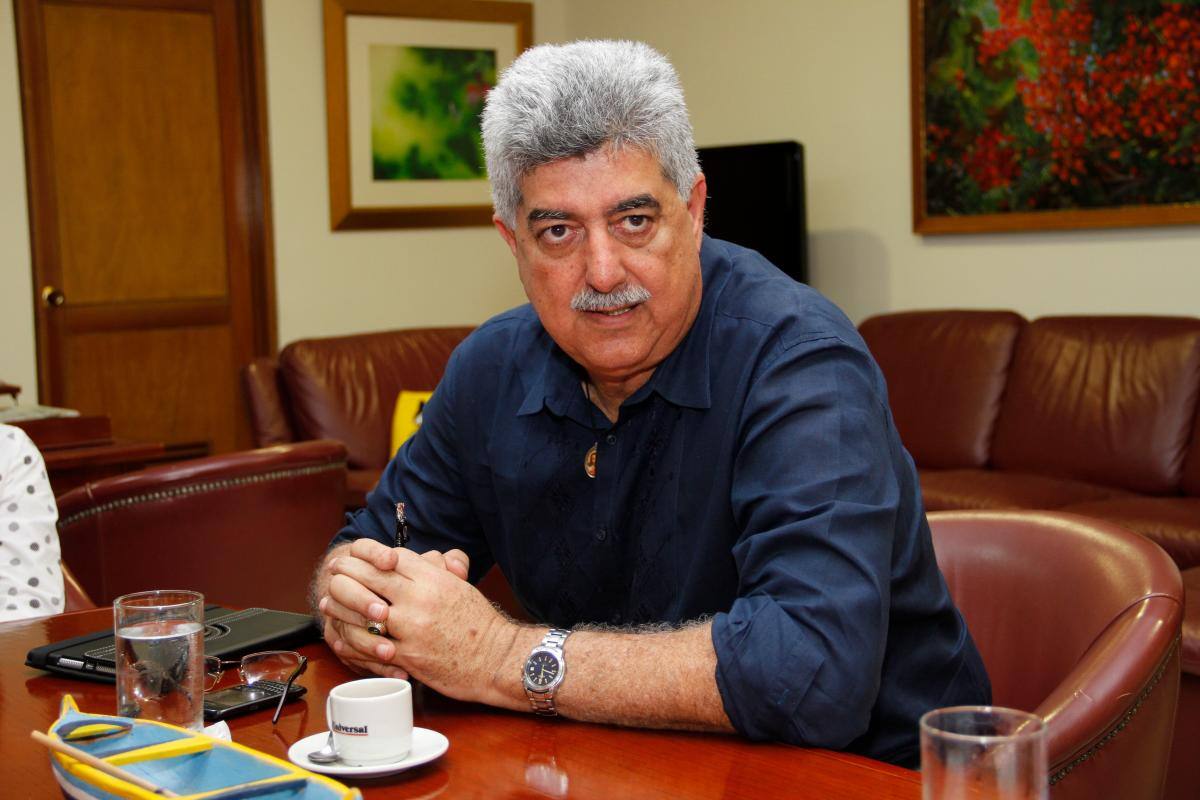 Nabil Báladi Gedeón.