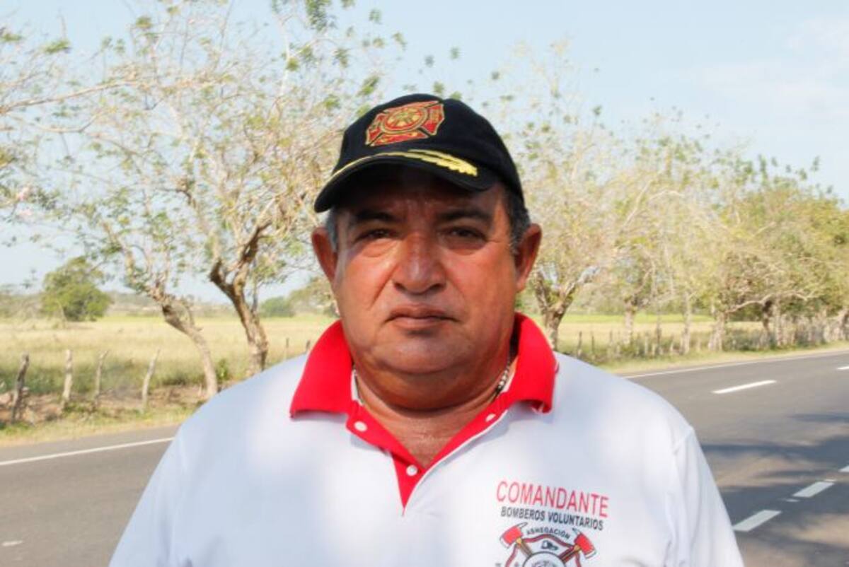 Lácides Carlos Rojas, comandante del Cuerpo de Bomberos voluntarios de Arjona LUIS C. PRADO - EL UNIVERSAL