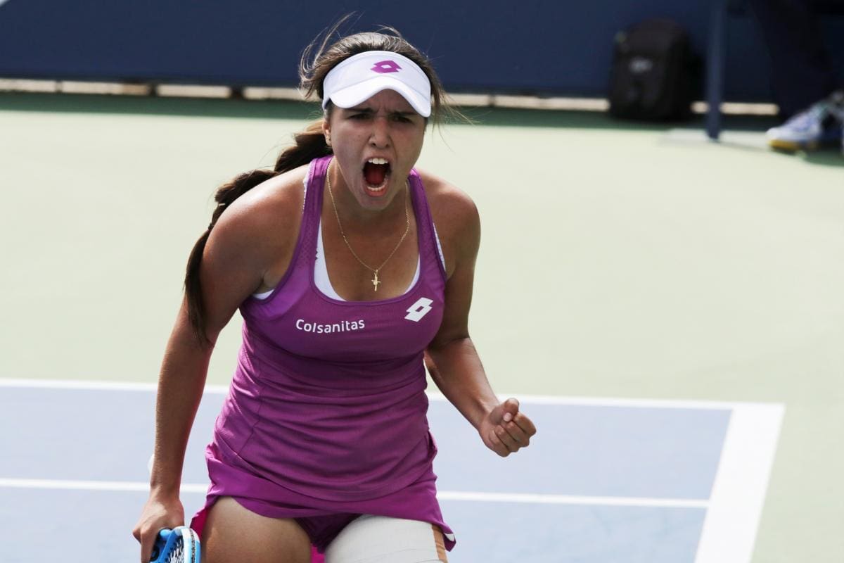 María Camila Osorio se lesiona ante Sakkari y se retira de San Diego