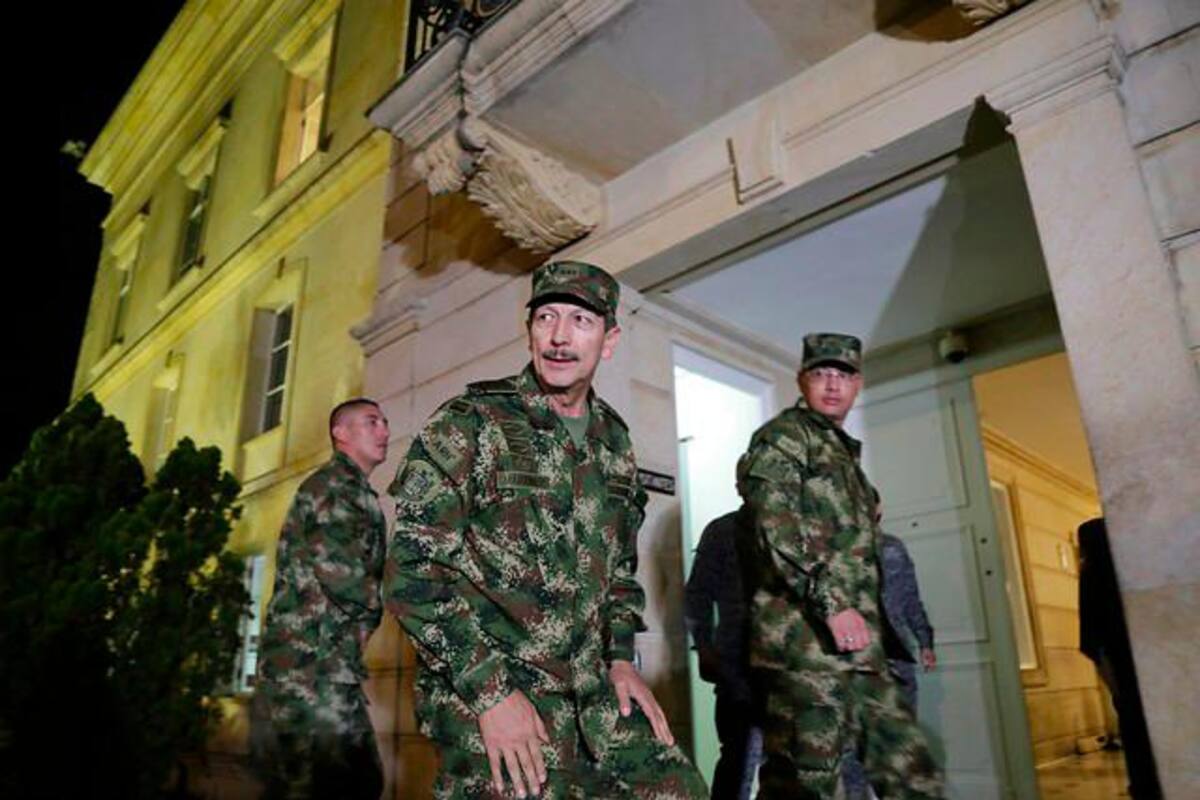 General Nicacio Martínez sale de la comandancia del Ejército Nacional