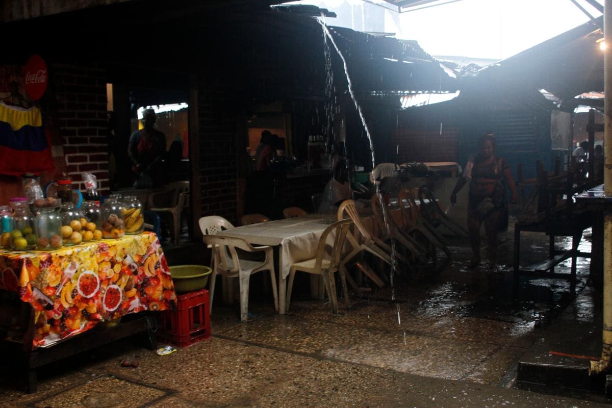 Video: comerciantes de Bazurto afectados por las lluvias