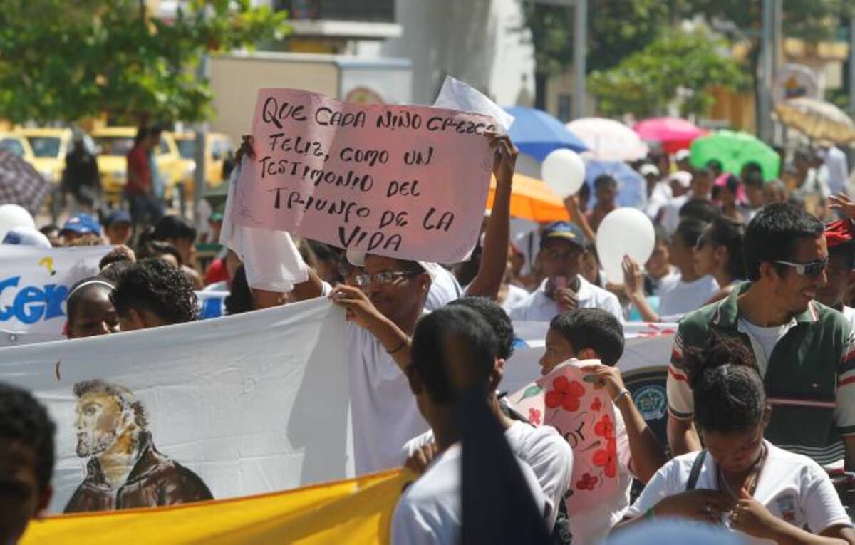 Los cartageneros se unieron para pedir la paz en Colombia y Cartagena. AROLDO MESTRE, EL UNIVERSAL