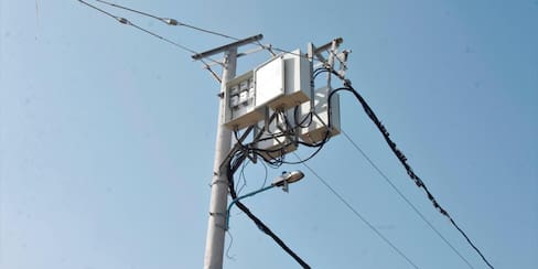 Crisis financiera pone en jaque a 36 empresas de energía en Colombia