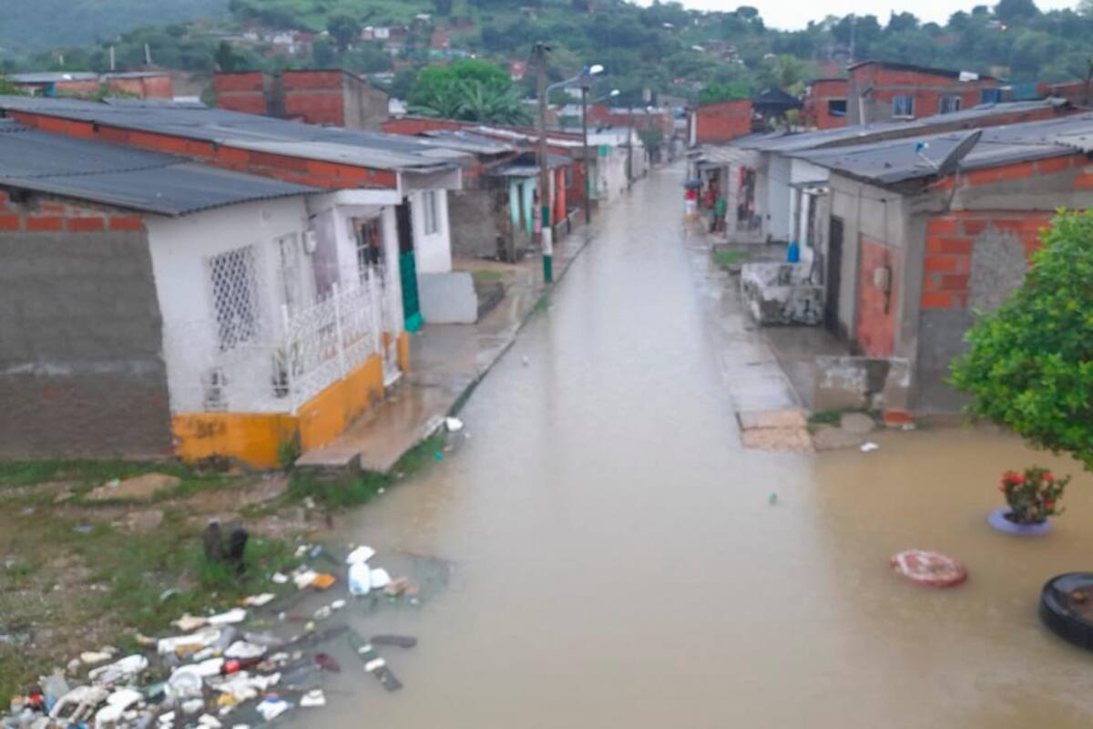 Video: Más de 30 horas de lluvia causan emergencias en Cartagena