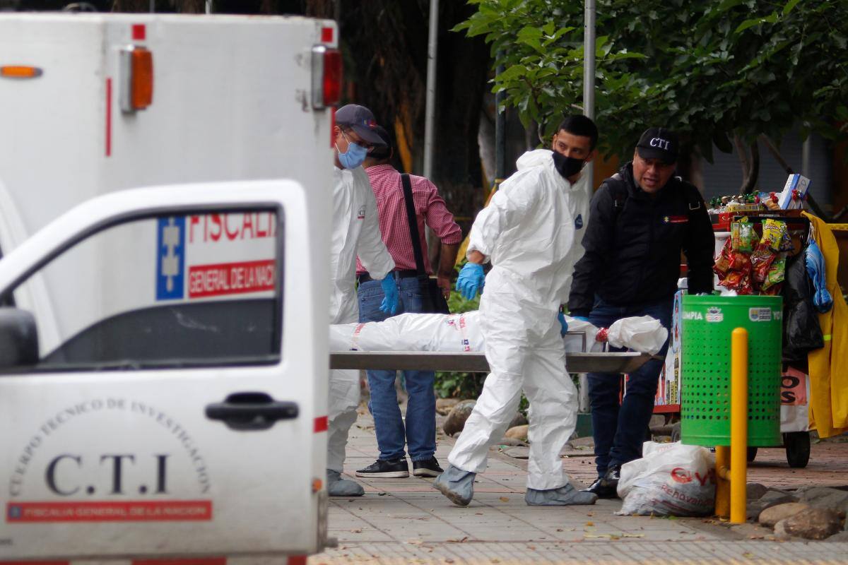 El artefacto estalló a eso de las 11:30 a. m. de este lunes 17 de abril.//Foto: Mario Caicedo - Efe.