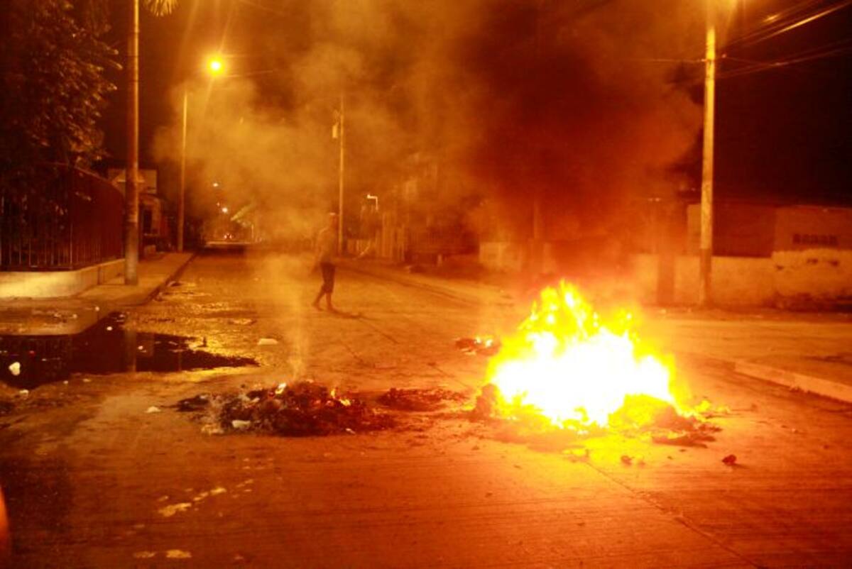 Así estaba la calle por las manifestaciones. EL UNIVERSAL