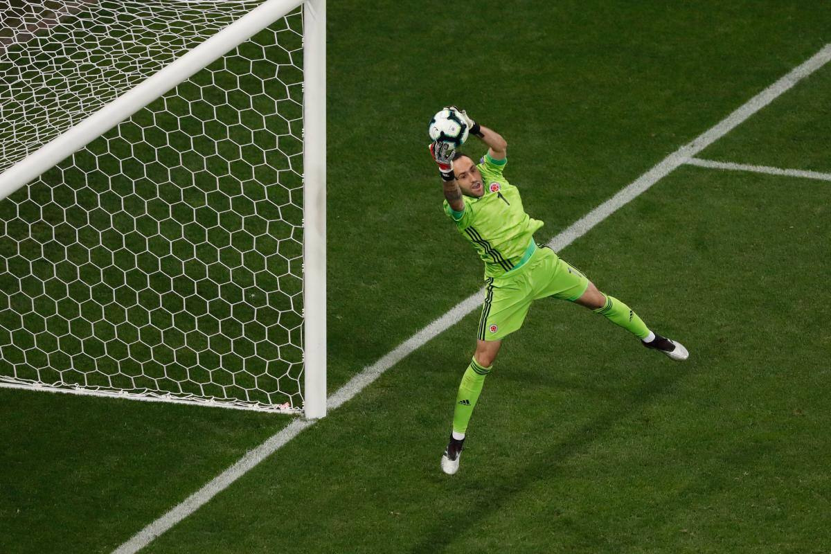 Arsenal anuncia el traspaso de Ospina al Nápoles italiano