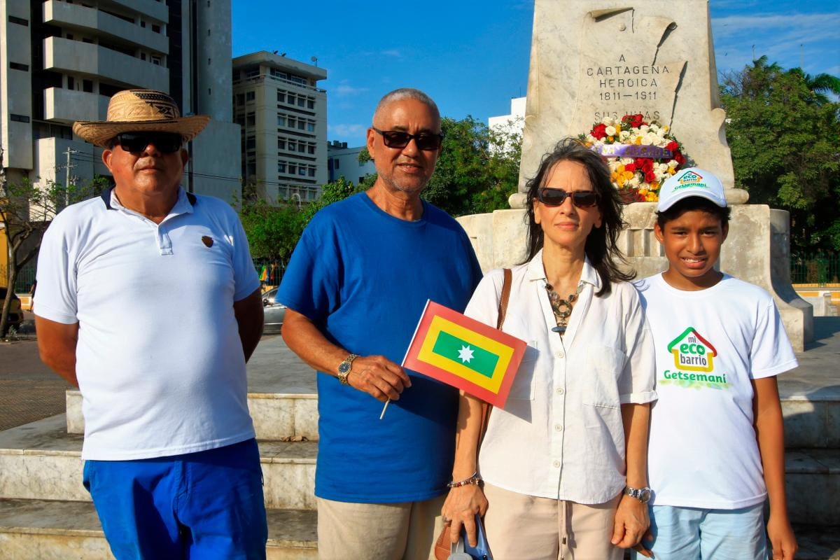 Juan Alvarado, Plutarco Meléndez, Mirian Mainero y Cristian Mainero.