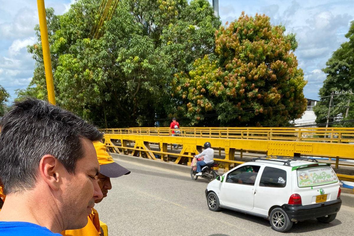 ¡Era un peligro! Invías empezó a reparar el puente de Montería