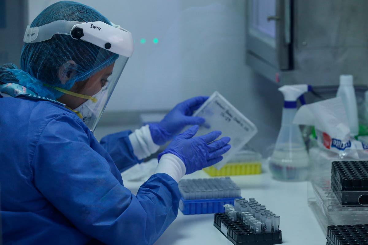 Viruela del mono es menos contagiosa que la COVID-19, según expertos