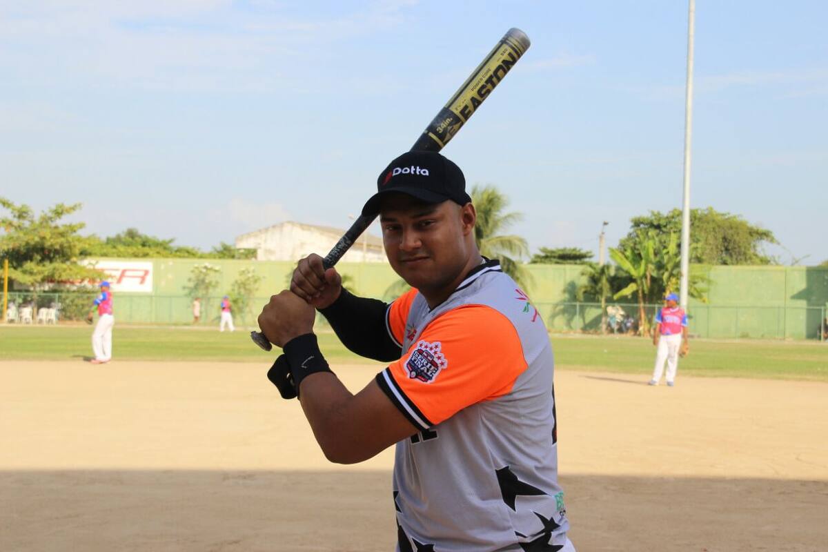 Leonardo Fuentes, destacado softbolista. Cortesía
